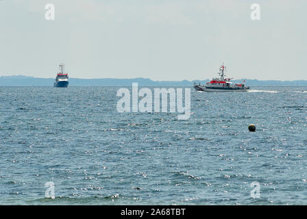 German Coast Guard e operazioni di ricerca e salvataggio Cruiser nella baia di Neustadt, Mar Baltico, Germania Foto Stock