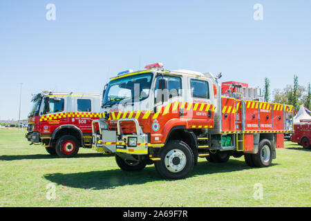 Motore antincendio Crew Cab Isuzu FTR a 900 6 posti. Foto Stock