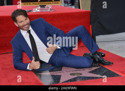 Los Angeles, Stati Uniti d'America. 24 ott 2019. Harry Connick Jr - Star 035 partecipare come Harry Connick Jr è onorato con una stella sulla Hollywood Walk of Fame il 24 ottobre 2019 in Hollywood, la California. Credito: Tsuni/USA/Alamy Live News Foto Stock