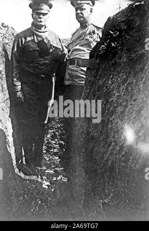 La guerra in Russia - General Hugh Scott e il Colonnello russo Navidski sul Fronte Orientale ca. 1917 Foto Stock