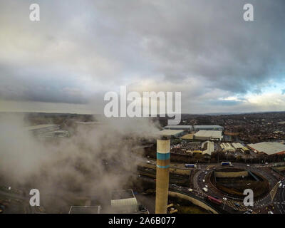 Stoke on Trent inceneritore centro di riciclaggio basato in Staffordshire, rifiuti, rifiuti, impianti di incenerimento dei rifiuti, fumaiolo di fumare, inquinamento Foto Stock