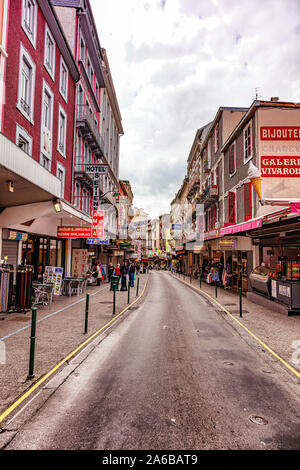 LOURDES - 15 juin 2019: Street di Lourdes, Francia Foto Stock