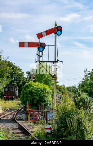 Digital Signage a bere Ferrers stazione ferroviaria, Plmouth, Devon, Regno Unito Foto Stock