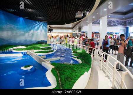 Modello della diga delle Tre Gole al museo nella Yuzhong distretto di Chongqing sul Fiume Yangtze in Cina Foto Stock