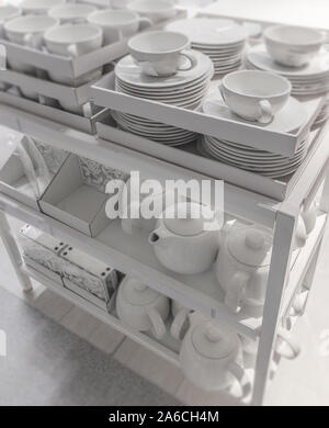 Ceramica e teacups teiere in vendita Foto Stock