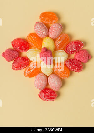 Colorata hard candy composizioni con spazio di copia Foto Stock