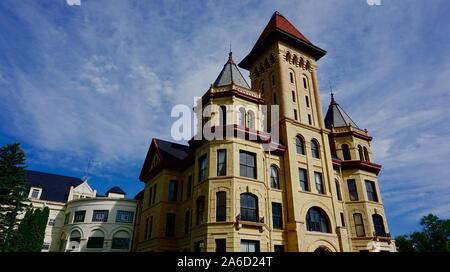 Kirkbride Edificio, Fergus Falls ospedale statale, ex asilo mentale, ora vuota, USA Registro Nazionale dei Luoghi Storici, Fergus Falls, Minnesota. Foto Stock