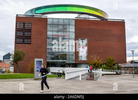 L'esterno di AROS museo nel cuore di Aarhus, Danimarca. Foto Stock