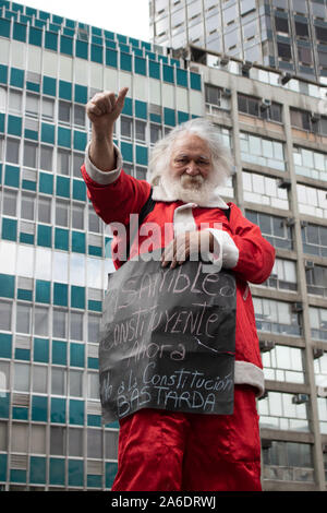 Il Cile proteste. La Marcha más grande de chile, più di 1 milioni di manifestanti Foto Stock