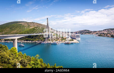 Panorama impressionante di Franjo Tudman ponte di Dubrovnik, Croazia Foto Stock