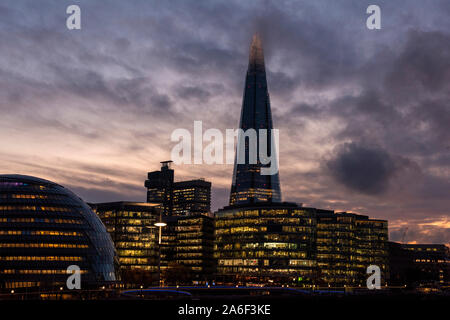 Tramonto sulla South Bank di Londra Inghilterra REGNO UNITO Foto Stock