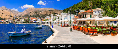 Autentica l'isola greca di Chios. Tradizionale e splendido villaggio di pescatori Lagkada (Lagada) Foto Stock