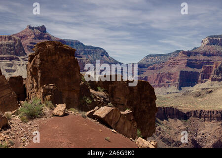 Rocce sulla South Kaibab Trail nel Grand Canyon Foto Stock