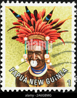 Nativo di Papua sul francobollo Foto Stock