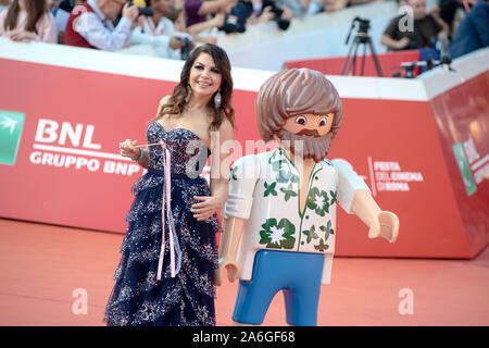 Cristina D'Avena e J-Ax frequentando il tappeto rosso di Playmobil il filmato a Roma Film Fest 2019 Foto Stock