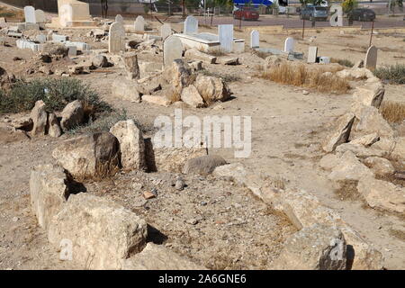 Cimitero Islamico, Umm Ar Rasas, Patrimonio dell'Umanità dell'UNESCO, Governatorato di Amman, Giordania, Medio Oriente Foto Stock