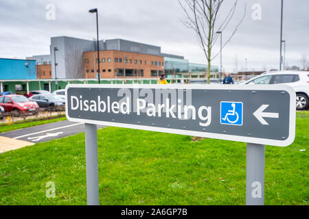 Parcheggio disabili all'Ospedale di north Staffordshire, North Staffs ospedale, pagare e visualizzare tasse di parcheggio Foto Stock