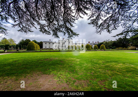 Famosa in tutto il mondo, Shugborough station wagon, Hall, Museo vivente i giardini e la fattoria di grado 1 elencati edifici in Staffordshire Foto Stock