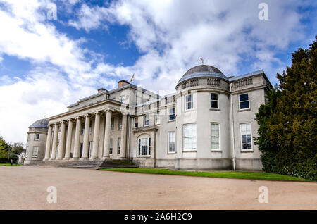 Famosa in tutto il mondo, Shugborough station wagon, Hall, Museo vivente i giardini e la fattoria di grado 1 elencati edifici in Staffordshire Foto Stock