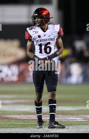 Ottobre 26, 2019: San Diego State Aztecs cornerback Luq Barcoo (16) in azione durante il NCAA Football game con il San Diego State gli Aztechi e la UNLV ribelli a Sam Boyd Stadium di Las Vegas NV. Il San Diego State Aztecs portano la UNLV ribelli a tempo di emisaturazione 17 a 7. Christopher trim/CSM Foto Stock