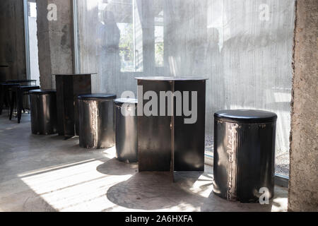 Il minimo di mobili in stile impostato nel coffee shop, stock photo Foto Stock