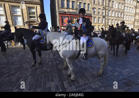 Piloti e civic figure durante il 2019 a cavallo delle Marche a Edimburgo in Scozia UK. Oltre 250 cavalli e cavalieri che hanno preso parte all'evento. Foto Stock