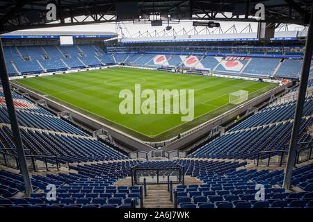 Almelo, Paesi Bassi. 27 ott 2019. HEERENVEEN, 27-10-2019, stadio Abe Lenstra stadium, olandese Eredivisie, stagione 2019 - 2020, panoramica dello stadio durante la partita SC Heerenveen vs FC Groningen Credito: Pro scatti/Alamy Live News Foto Stock