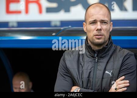 Almelo, Paesi Bassi. 27 ott 2019. HEERENVEEN, 27-10-2019, stadio Abe Lenstra stadium, olandese Eredivisie, stagione 2019 - 2020, Danny Buijs durante la partita SC Heerenveen vs FC Groningen Credito: Pro scatti/Alamy Live News Foto Stock