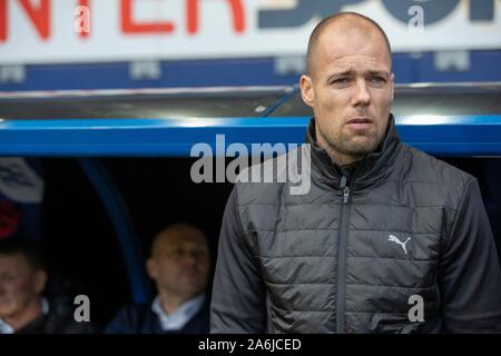 Almelo, Paesi Bassi. 27 ott 2019. HEERENVEEN, 27-10-2019, stadio Abe Lenstra stadium, olandese Eredivisie, stagione 2019 - 2020, Danny Buijs durante la partita SC Heerenveen vs FC Groningen Credito: Pro scatti/Alamy Live News Foto Stock