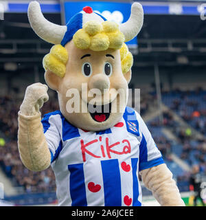 Almelo, Paesi Bassi. 27 ott 2019. HEERENVEEN, 27-10-2019, stadio Abe Lenstra stadium, olandese Eredivisie, stagione 2019 - 2020, Heerenveen mascotte durante il match SC Heerenveen vs FC Groningen Credito: Pro scatti/Alamy Live News Foto Stock