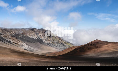 Il cratere vulcanico di Haleakala National Park in Maui Foto Stock