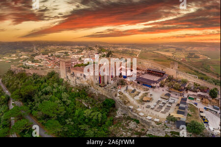 7 meraviglie, antenna, antica, architettura, edilizia, Castelo de obidos, castello, Castello di Obidos, città cityscape, cultura, europa, europeo, famoso, f Foto Stock