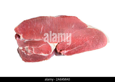 Pezzo di prodotti freschi a base di carne rossa su uno sfondo bianco isolato con percorso di clipping. Vista superiore Foto Stock