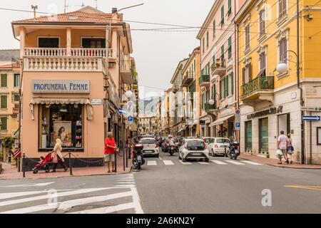 Una tipica vista in Ventimiglia Foto Stock