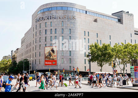 Barcellona Spagna,Catalonia Plaza Placa de Catalunya,El Corte Ingles,catena di grandi magazzini,shopping,edificio,facciata,esterno,insegna,sconti vendita estate Foto Stock