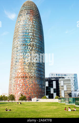 Barcellona Spagna,Catalonia Poblenou,Torre Glories,Agbar Tower,grattacielo,architetto Jean Nouvel,architettura high-tech,Espressionismo strutturale,Plaza Pl Foto Stock
