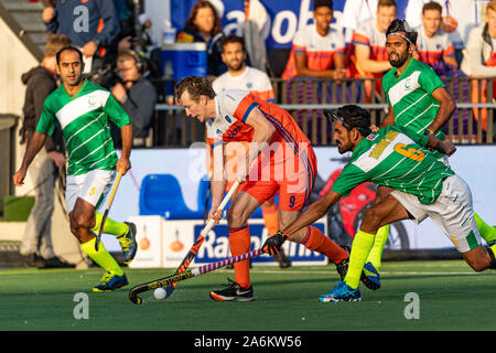 Amstelveen, Paesi Bassi. 27 ott 2019. AMSTELVEEN, 27-10-2019, FIH Hockey Olympic i qualificatori 2019 (l'uomo). Luogo: Wagener Stadion. durante il gioco vs Paesi Bassi Pakistan. Credito: Pro scatti/Alamy Live News Foto Stock