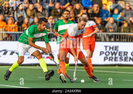 Amstelveen, Paesi Bassi. 27 ott 2019. AMSTELVEEN, 27-10-2019, FIH Hockey Olympic i qualificatori 2019 (l'uomo). Luogo: Wagener Stadion. Billy Bakker durante il gioco vs Paesi Bassi Pakistan. Credito: Pro scatti/Alamy Live News Foto Stock