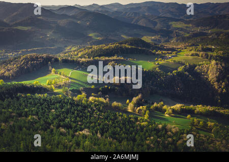 Casa nel bosco, vista da fuco Foto Stock