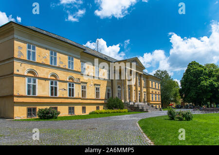 Dolna Krupa Manor House. Il classicista di Manor House di Brunsvick. Ludwig van Beethoven compose il suo Moonlight Sonata qui Foto Stock