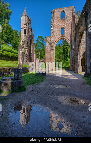 Le rovine del monastero benedettino di Allerheiligen, tutti i santi, vicino a Oppenau nella Foresta Nera, Germania Foto Stock