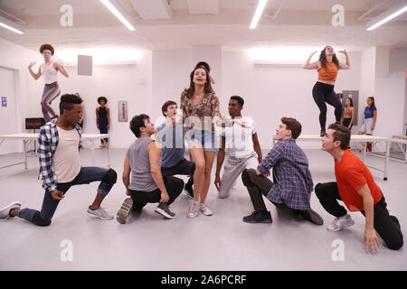 Premere il tasto Prova per il Centro Kennedy produzione di Footloose, tenutosi a luce solare Studios. Dotato di: Isabelle McCalla, Cast dove: New York New York, Stati Uniti quando: 27 set 2019 Credit: Giuseppe Marzullo/WENN.com Foto Stock