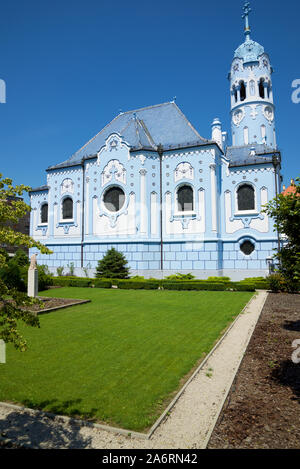 La Chiesa di Santa Elisabetta o Modry Kostol Svatej Alzbety conosciuta come Chiesa blu a Bratislava. Foto Stock