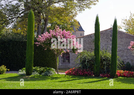 Chateau de Beaulon garden Foto Stock