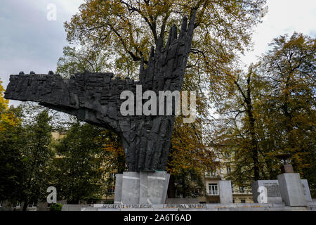 Omaggio alla rivoluzione - Spomenik revolucije, Piazza della Repubblica - Trg Republike, Ljubljana Slovenia Foto Stock