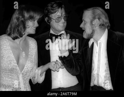 ***FILE FOTO*** Robert Evans ha passato lontano. Phyllis George Robert Evans e Bob Fosse 1978 Foto di Adam Scull/il PHOTOlink/MediaPunch Foto Stock