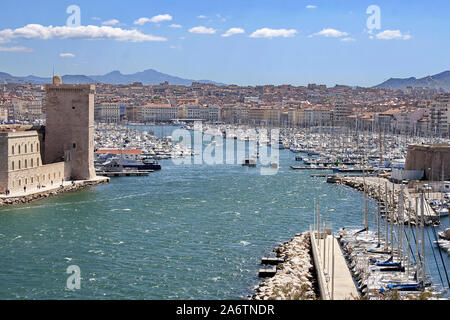 Ingresso al Porto Vecchio, Marsiglia, Francia Foto Stock