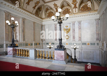 San Pietroburgo, Russia - 17 Giugno 2018: Scalone nella parrocchia di San Michele, o ingegnere il castello. Costruito nel 1797-1801 come la residenza dell'Imperatore Paolo I, Foto Stock