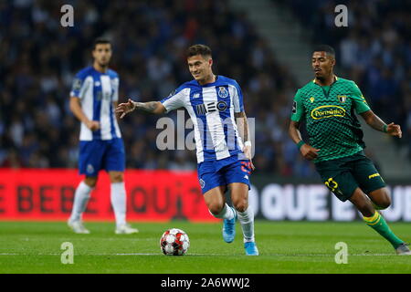 Porto, Portogallo. 27 ott 2019. Otavio (Porto) Calcio/Calcetto : Portogallo "Liga nn.' match tra FC Porto 3-0 FC Famalicao all'Estadio do Doragao a Porto in Portogallo . Credito: Mutsu Kawamori/AFLO/Alamy Live News Foto Stock