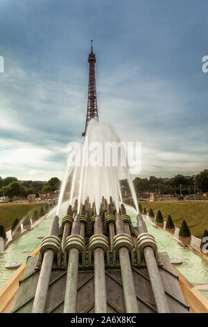 Torre Eiffel vista dal Trocadero Foto Stock